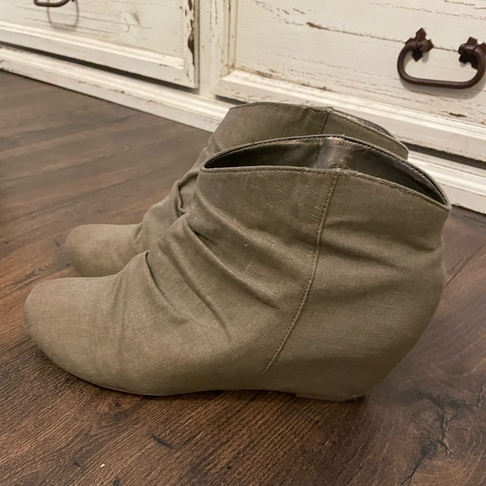 Size 9 Booties